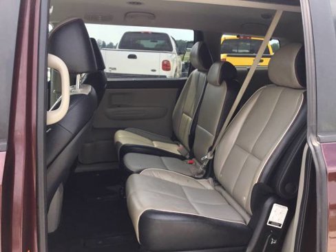 Used 2020 Kia Sedona EX image 12