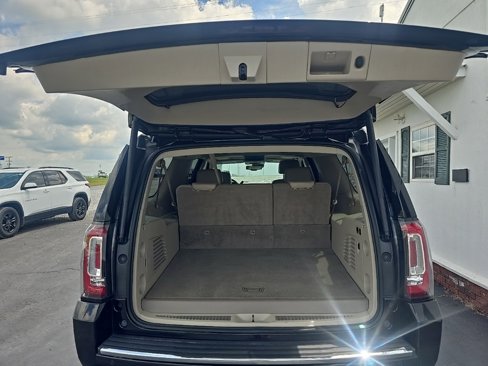 Used 2016 GMC Yukon XL Denali w/ Open Road Package image 19