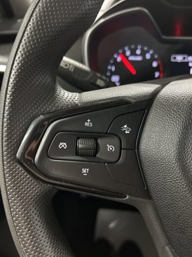 Used 2021 Chevrolet TrailBlazer LS image 28