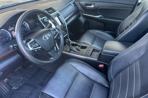 Used 2015 Toyota Camry image 10