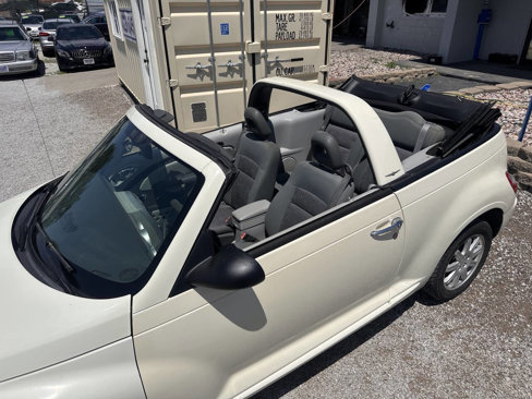 Used 2007 Chrysler PT Cruiser Convertible image 17