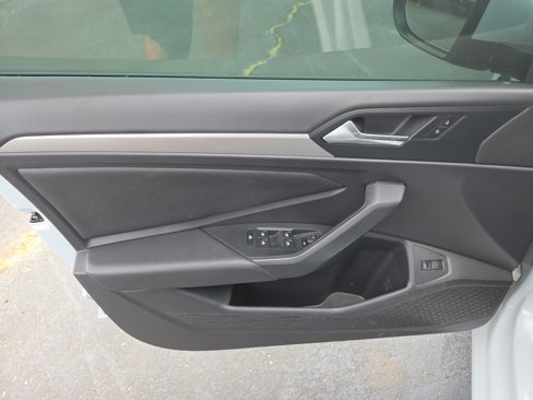 Used 2019 Volkswagen Jetta S image 11