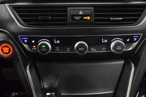 Used 2018 Honda Accord Touring image 27