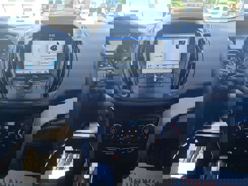 Used 2019 Ford Escape SEL image 17