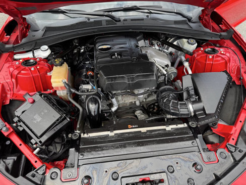 Used 2016 Chevrolet Camaro LT image 8
