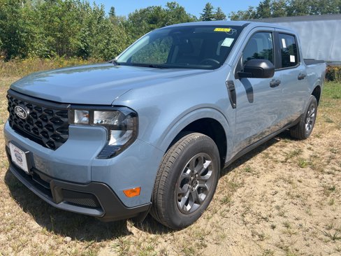 New 2025 Ford Maverick XLT image 3