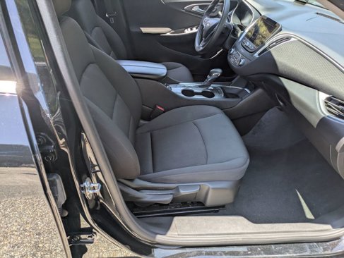 Used 2022 Chevrolet Malibu LT image 33
