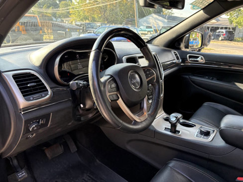Used 2014 Jeep Grand Cherokee Overland image 14