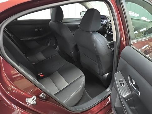 Used 2021 Nissan Sentra SV image 17