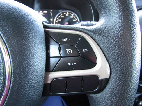 Used 2016 Jeep Renegade Sport w/ Power & Air Group image 18