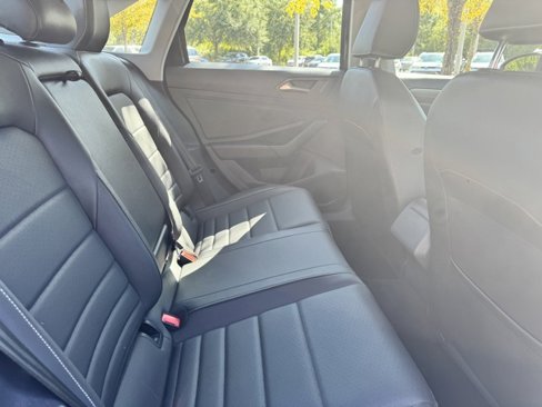 Certified 2024 Volkswagen Jetta SE image 8