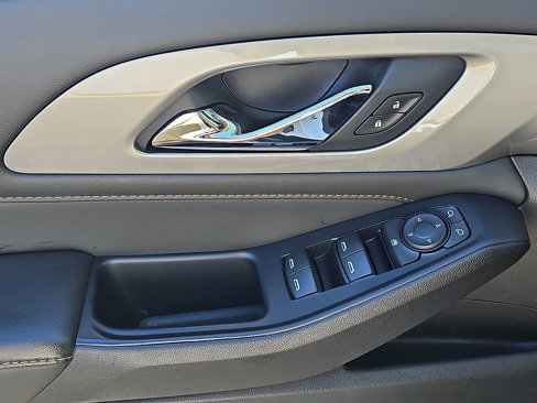 Certified 2021 Chevrolet Traverse LS w/ LPO, Blackout Package image 22
