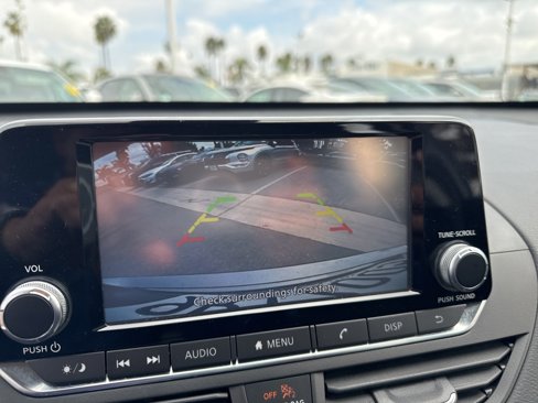 Used 2022 Nissan Altima 2.5 S image 12