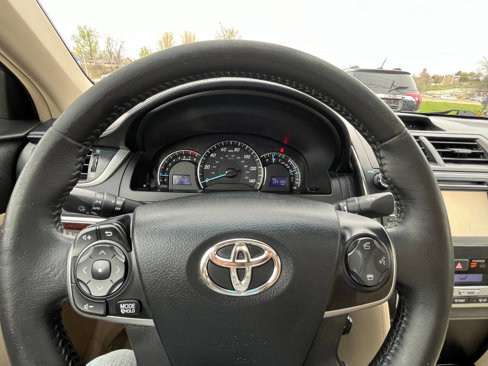 Used 2012 Toyota Camry XLE image 18