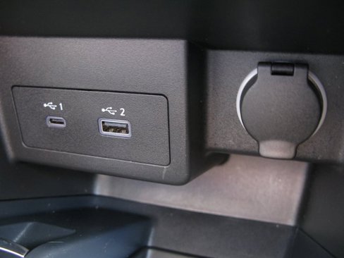 Used 2024 Nissan Kicks SV image 19