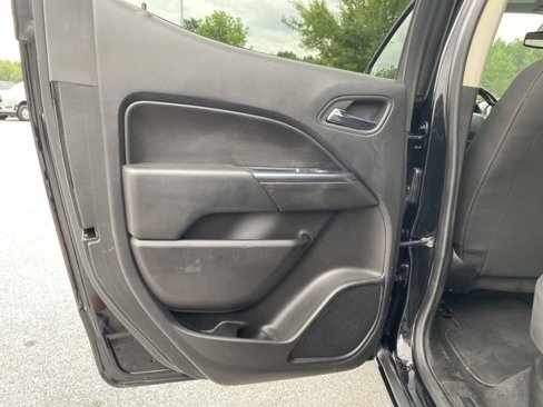 Used 2020 Chevrolet Colorado LT image 32