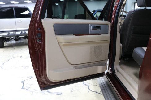 Used 2008 Ford Expedition EL Eddie Bauer image 18
