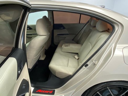 Used 2016 Honda Accord LX image 34