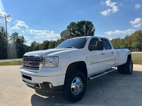 Used 2013 GMC Sierra 3500 Denali image 3