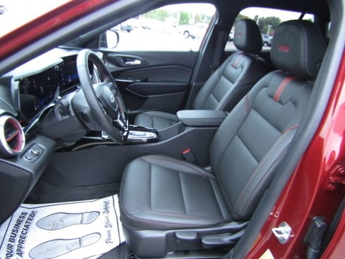 Used 2025 Chevrolet Trax RS w/ Driver Confidence Package image 9