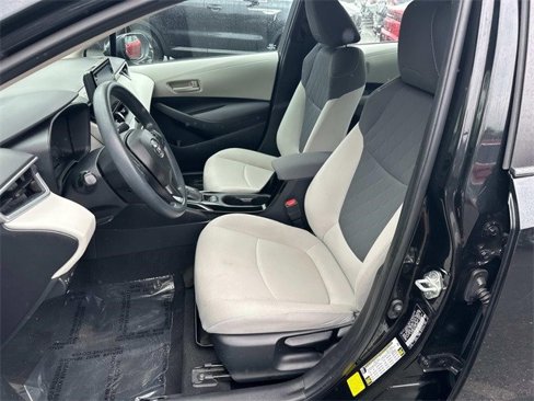Used 2022 Toyota Corolla LE image 14