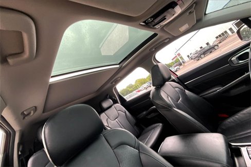 Used 2022 Kia Sorento SX image 28