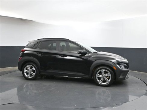 Used 2023 Hyundai Kona SEL w/ Winter Weather Package image 8
