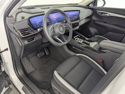 Used 2025 Buick Envision Sport Touring image 11