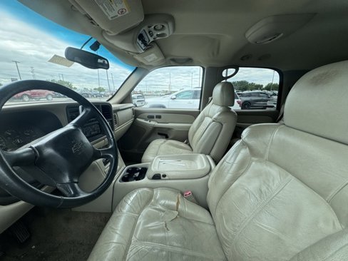 Used 2002 Chevrolet Tahoe LT image 4