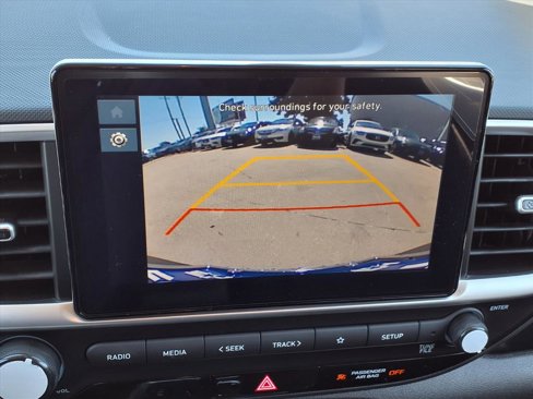 New 2025 Hyundai Venue SE image 5