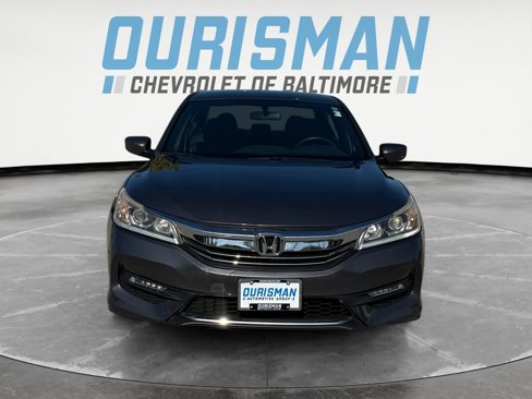 Used 2017 Honda Accord Sport image 8