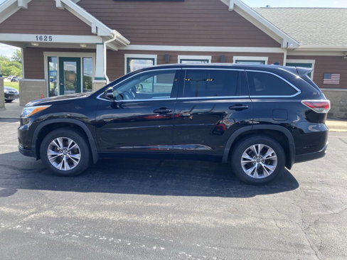 Used 2016 Toyota Highlander Plus image 6