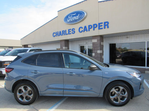 Used 2023 Ford Escape ST-Line w/ Tech Pack #1 image 4