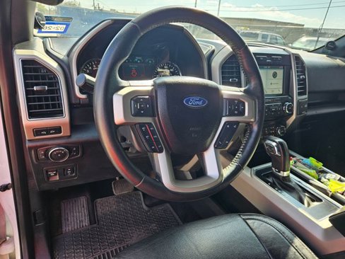 Used 2018 Ford F150 Lariat image 10