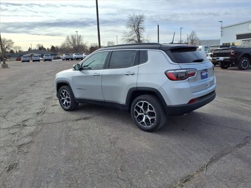 New 2025 Jeep Compass Limited image 5