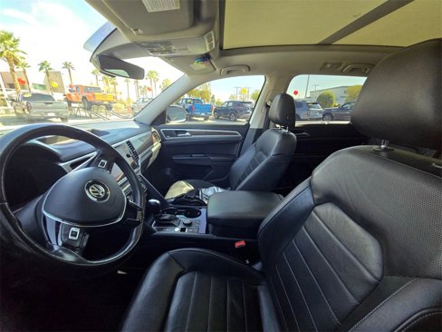 Used 2018 Volkswagen Atlas SEL Premium image 7