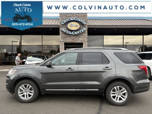 Used 2018 Ford Explorer XLT image 1