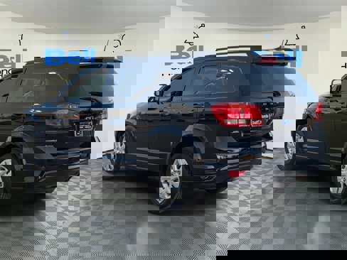 Used 2019 Dodge Journey SE w/ Connectivity Group image 3
