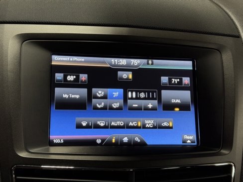 Used 2015 Lincoln MKT AWD image 25