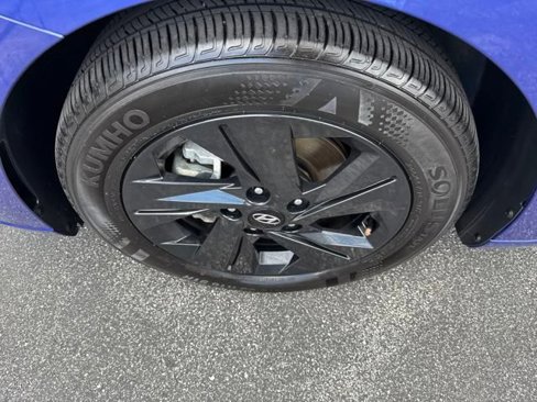 Certified 2023 Hyundai Elantra Blue image 26