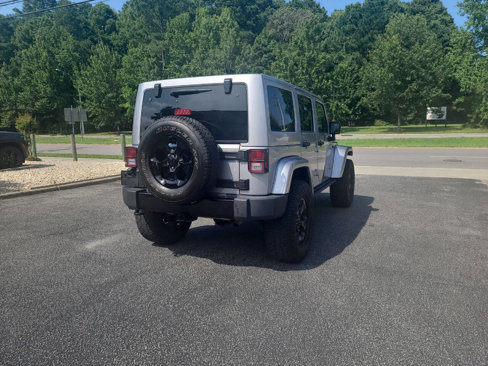 Used 2015 Jeep Wrangler Unlimited Sahara image 7