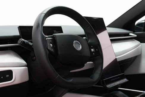 Used 2023 Fisker Ocean Ultra image 22