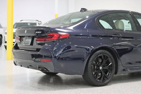 Used 2023 BMW 530i xDrive w/ Executive Package image 10