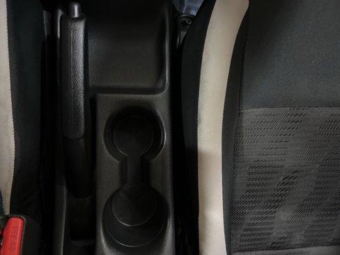 Used 2022 Nissan Versa SV image 24
