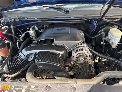 Used 2013 Chevrolet Avalanche LS image 12