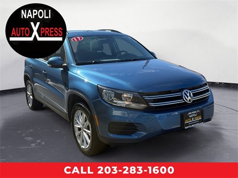 Used 2017 Volkswagen Tiguan Limited w/ Premium Package image 1