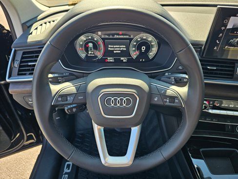 Certified 2025 Audi Q5 2.0T Premium image 17