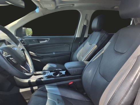 Used 2018 Ford Edge Titanium w/ Equipment Group 301A image 18