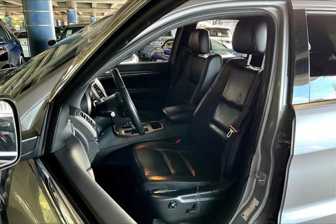 Used 2018 Jeep Grand Cherokee Limited image 7