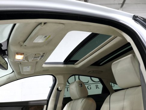 Used 2013 Jaguar XJ image 20